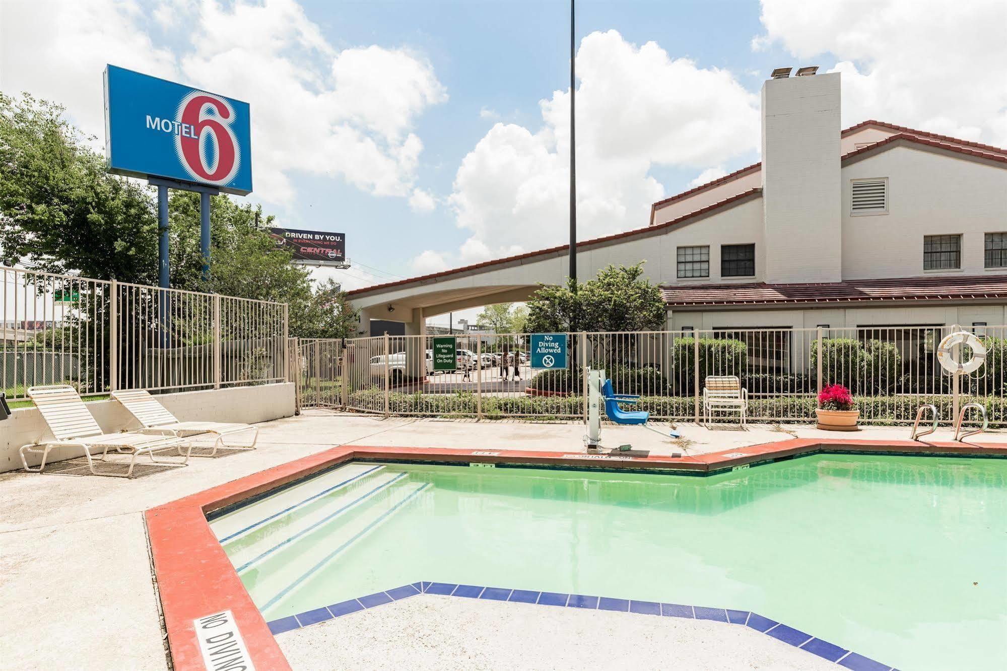 Motel 6 Houston Medical Center - Reliant Park المظهر الخارجي الصورة