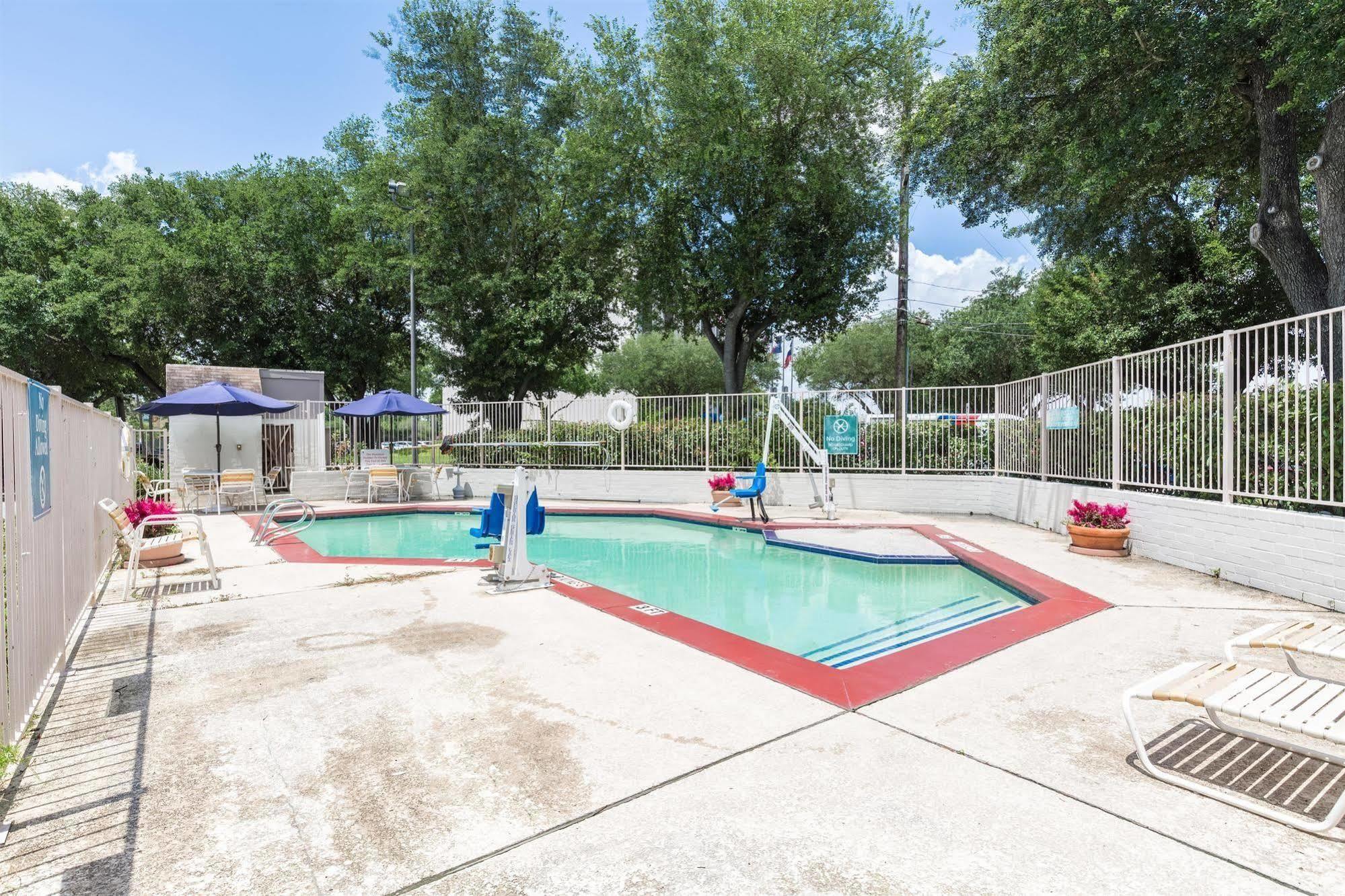 Motel 6 Houston Medical Center - Reliant Park المظهر الخارجي الصورة
